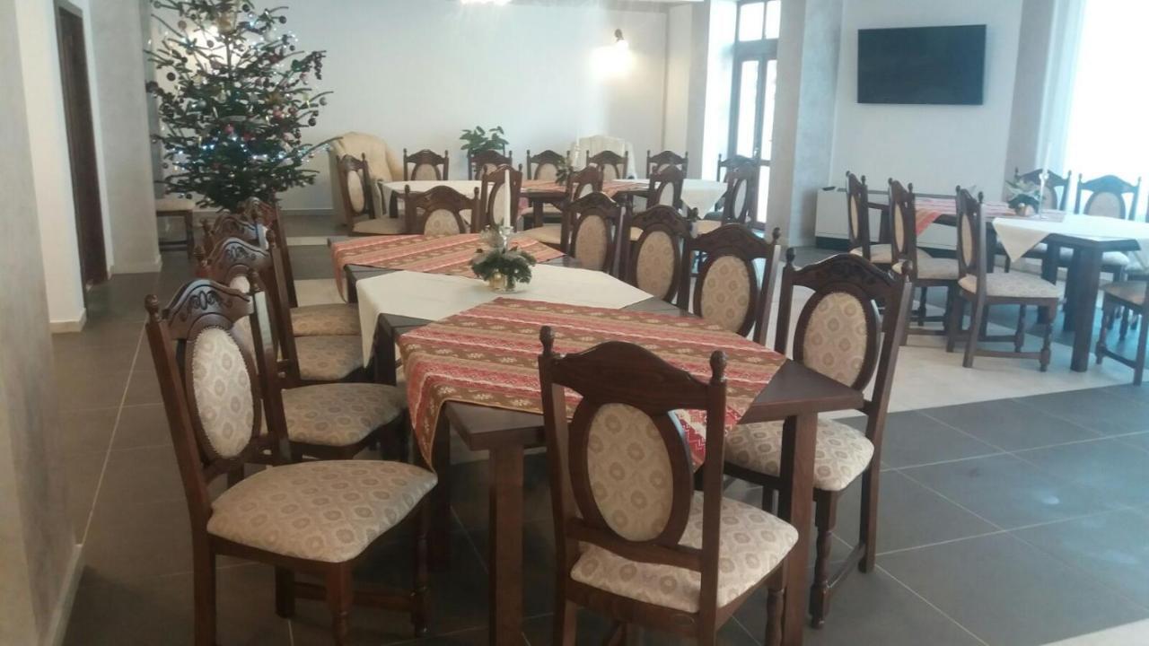 Hôtel Conacul Domnitei à Voroneț Extérieur photo