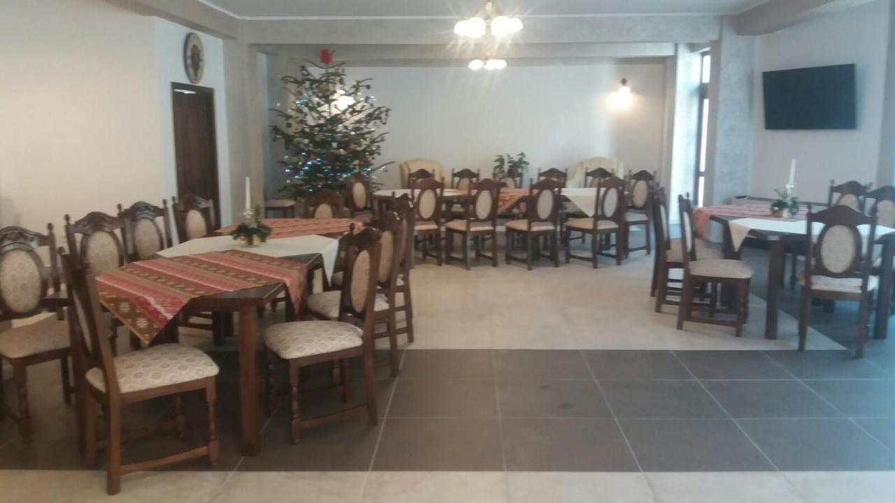 Hôtel Conacul Domnitei à Voroneț Extérieur photo