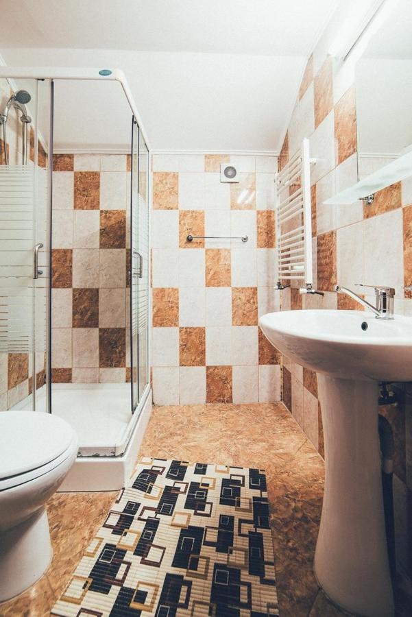 Hôtel Conacul Domnitei à Voroneț Extérieur photo